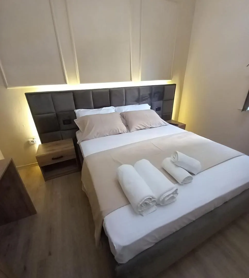 Guest house Eriks Rooms Tirana