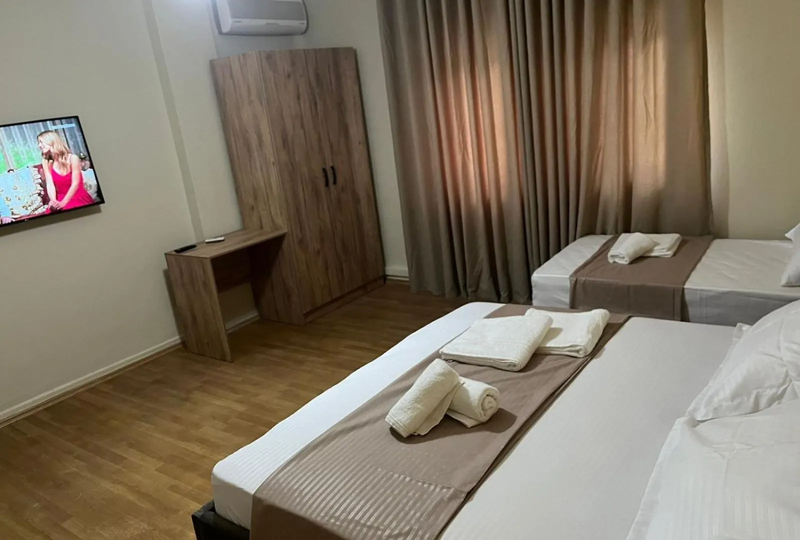 Eriks Rooms Tirana Albania